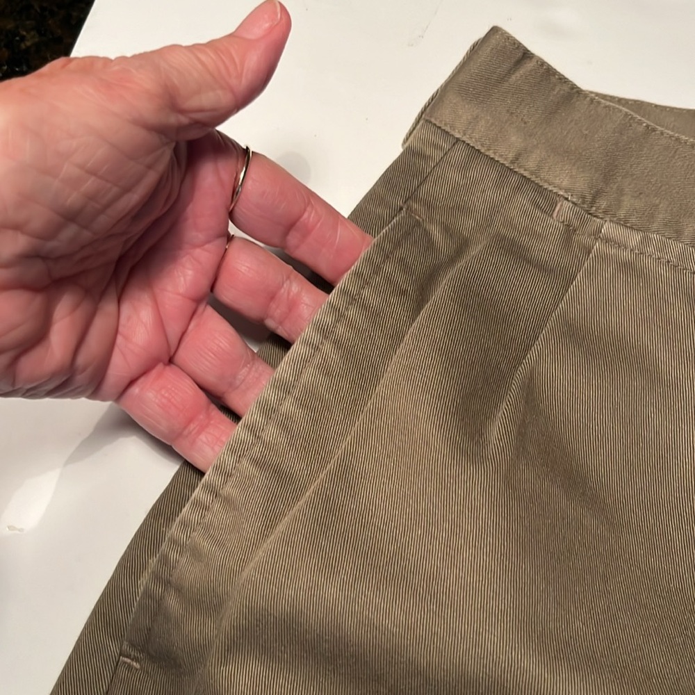 Facconable Pleated Front, Cuffed, Cotton Pants 33… - image 4